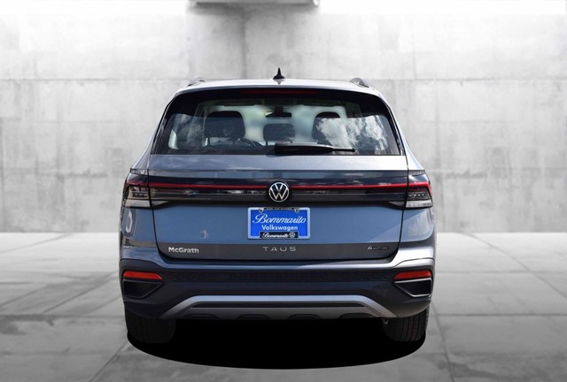 Volkswagen Taos Vehicle Image 06