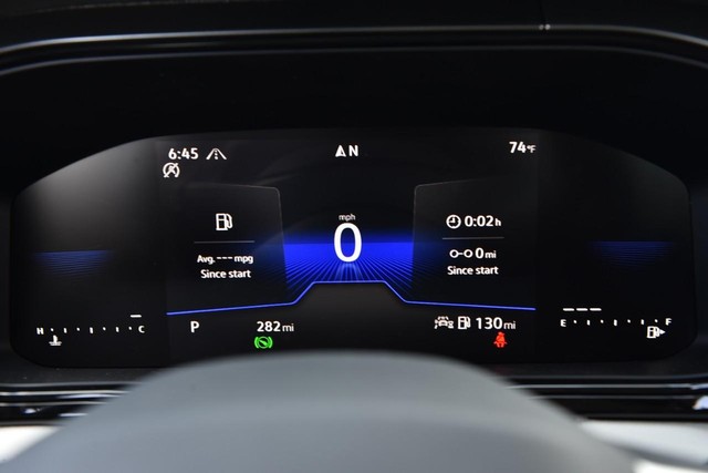 Volkswagen Taos Vehicle Image 11