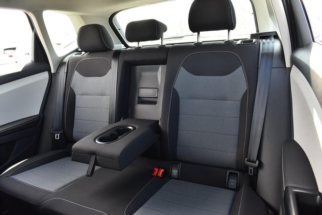 Volkswagen Taos Vehicle Image 21