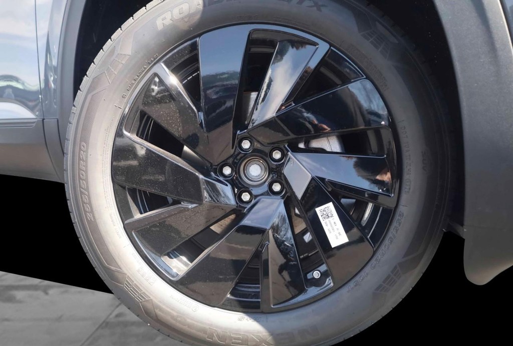 Volkswagen Atlas Vehicle Full-screen Gallery Image 3