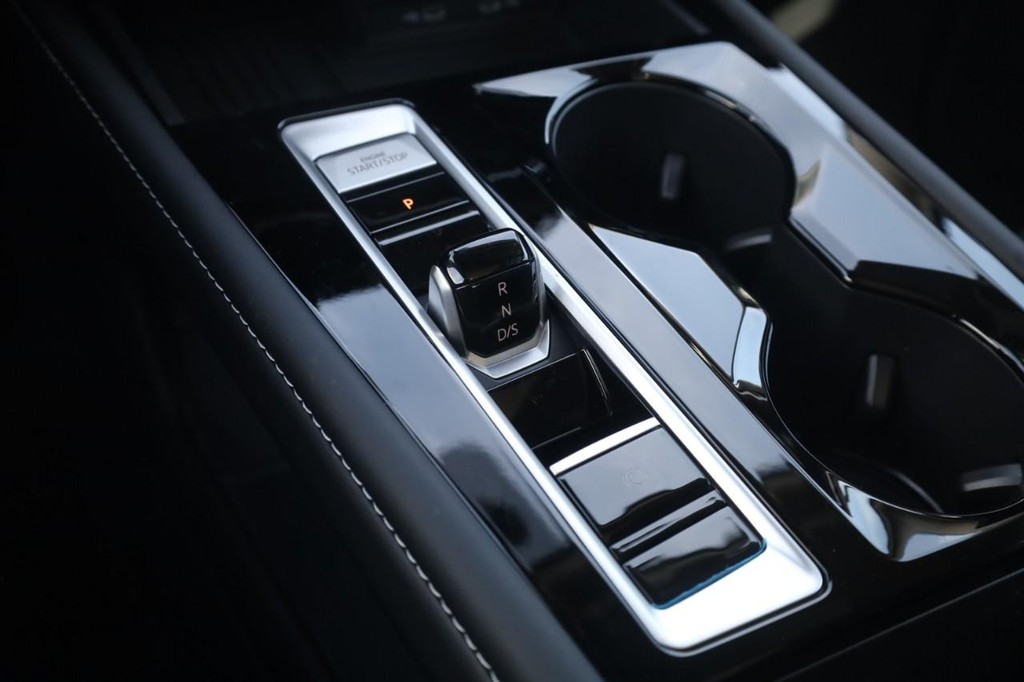 Volkswagen Atlas Vehicle Full-screen Gallery Image 19