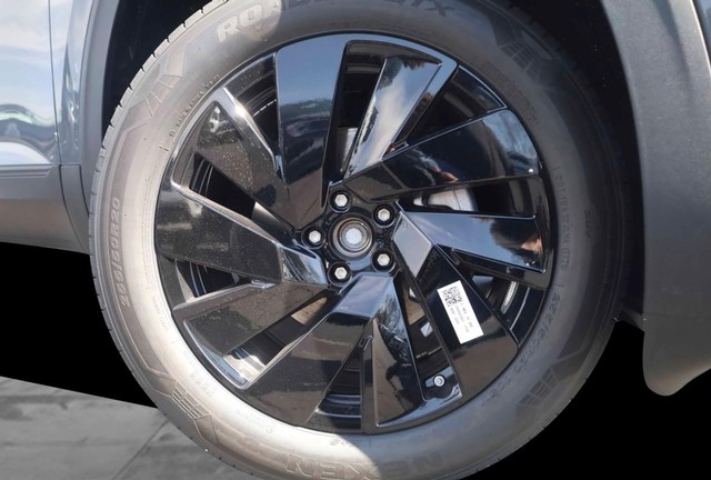 Volkswagen Atlas Vehicle Image 03