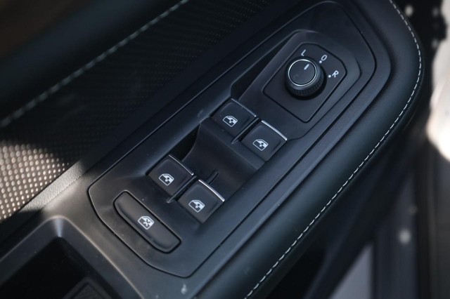 Volkswagen Atlas Vehicle Image 11