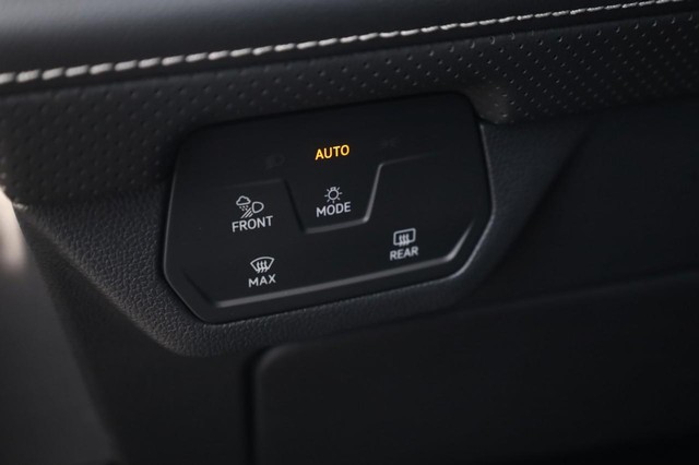 Volkswagen Atlas Vehicle Image 12