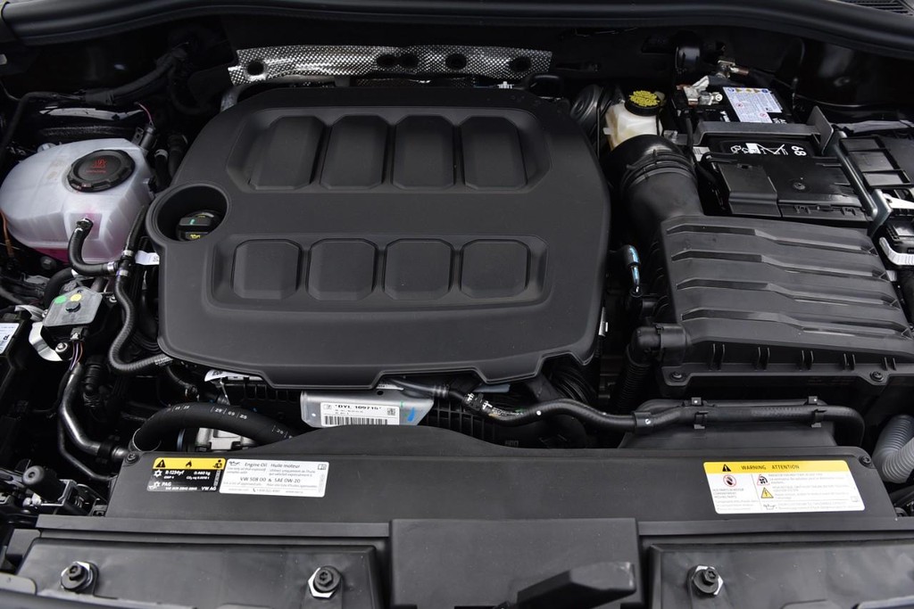 Volkswagen Tiguan Vehicle Full-screen Gallery Image 24