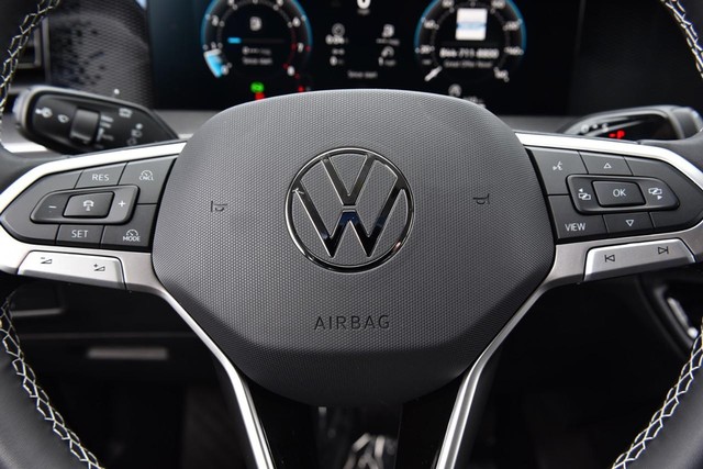 Volkswagen Tiguan Vehicle Image 17