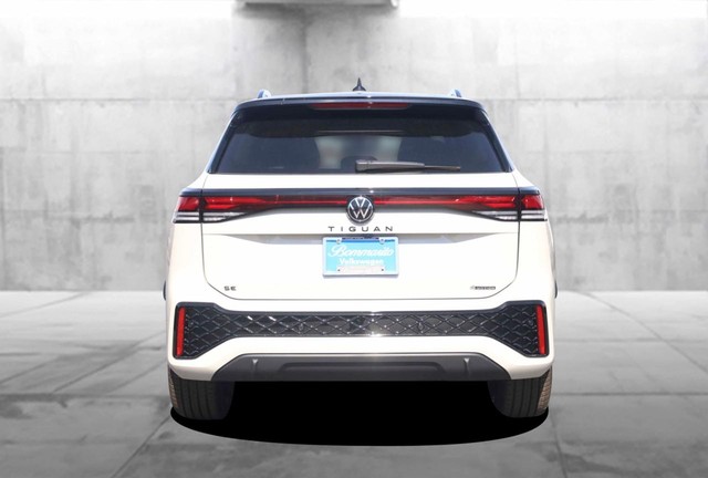 Volkswagen Tiguan Vehicle Image 06