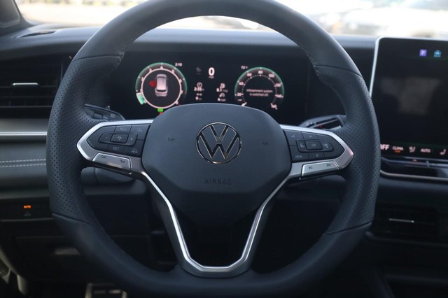 Volkswagen Tiguan Vehicle Image 08