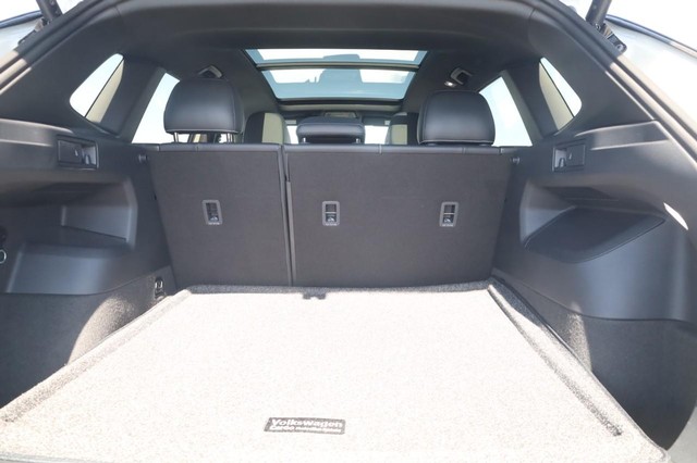 Volkswagen Tiguan Vehicle Image 23