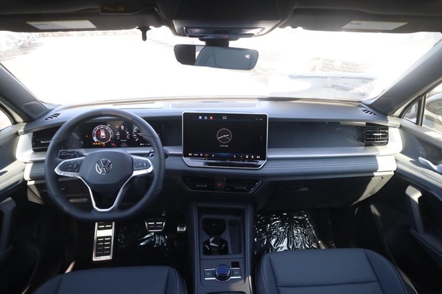 Volkswagen Tiguan Vehicle Image 07