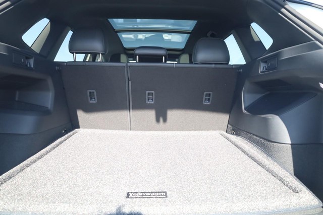 Volkswagen Tiguan Vehicle Image 23