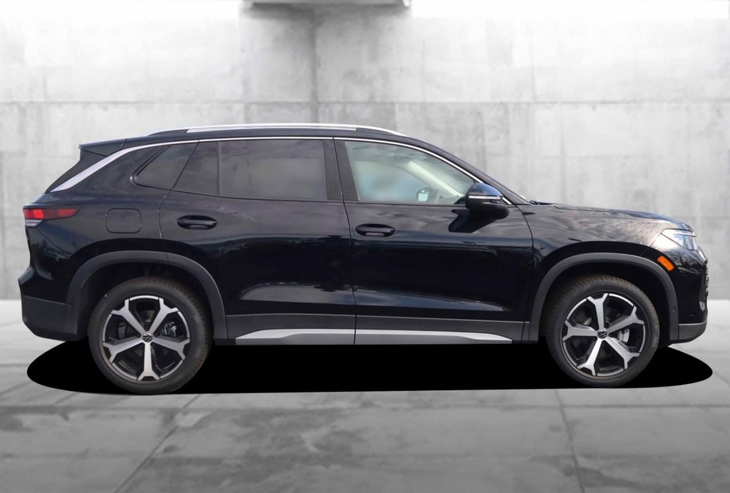 Volkswagen Tiguan Vehicle Full-screen Gallery Image 5