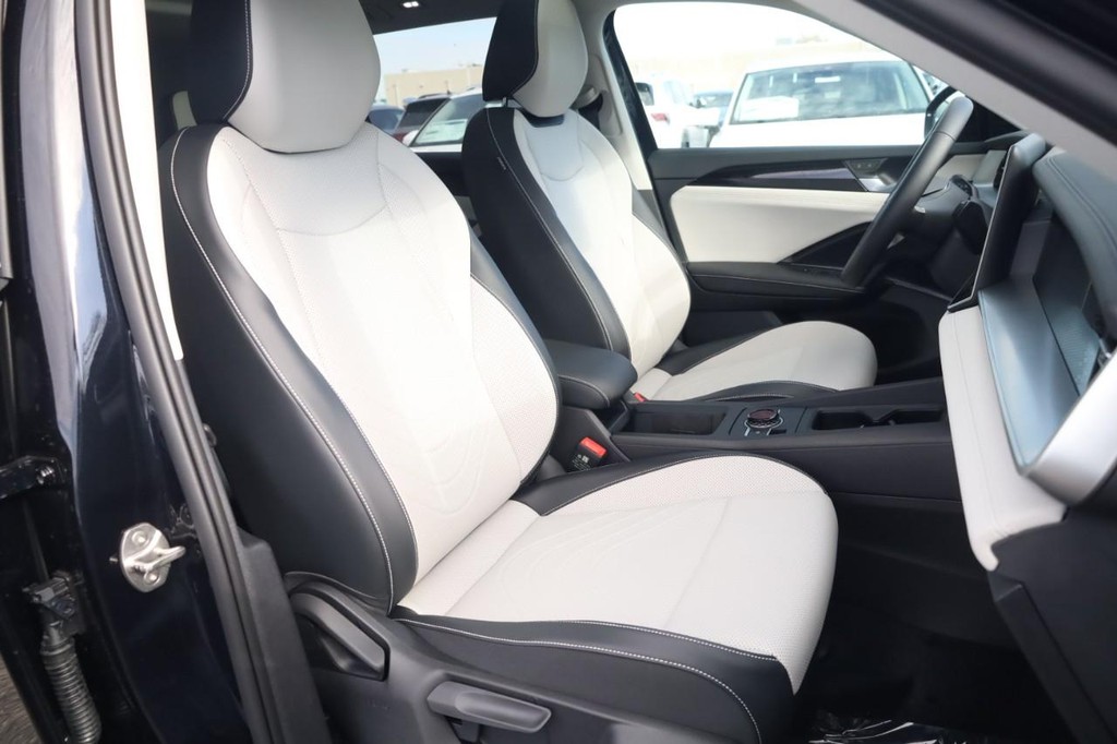 Volkswagen Tiguan Vehicle Full-screen Gallery Image 20