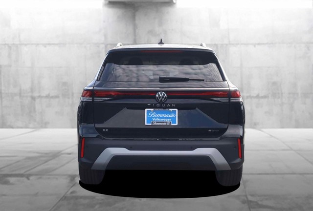 Volkswagen Tiguan Vehicle Image 06