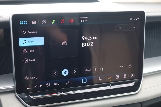 Volkswagen Tiguan Vehicle Image 15