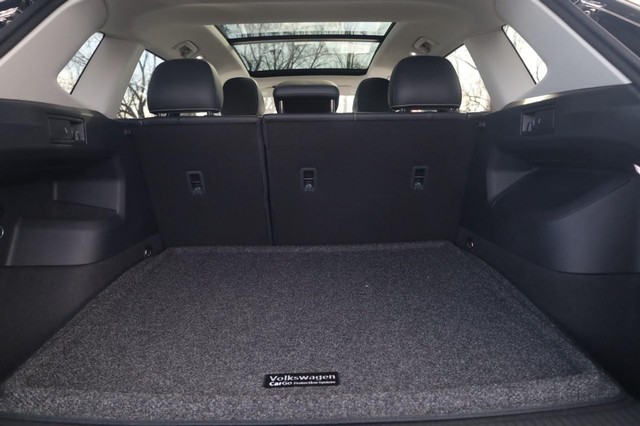 Volkswagen Tiguan Vehicle Image 23