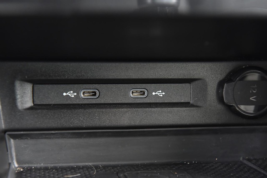 Volkswagen Tiguan Vehicle Full-screen Gallery Image 17