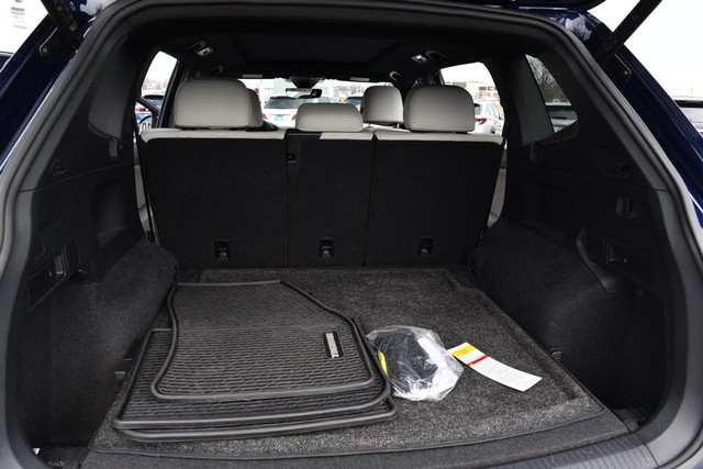 Volkswagen Tiguan Vehicle Image 28