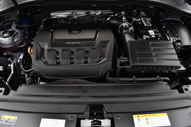 Volkswagen Tiguan Vehicle Image 30