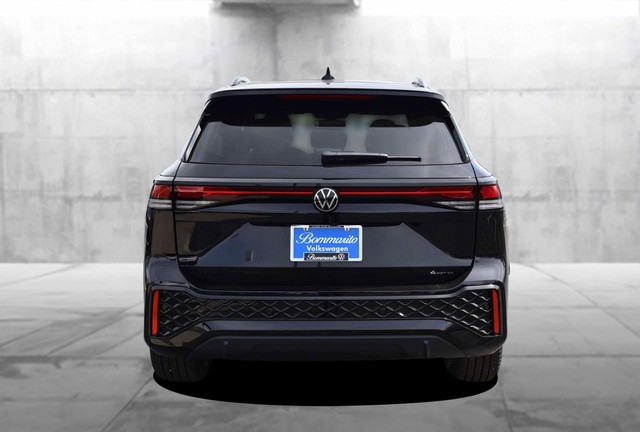 Volkswagen Tiguan Vehicle Image 05