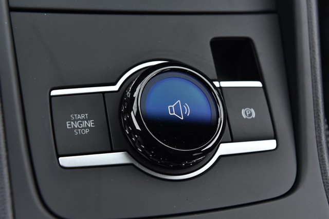 Volkswagen Tiguan Vehicle Image 17