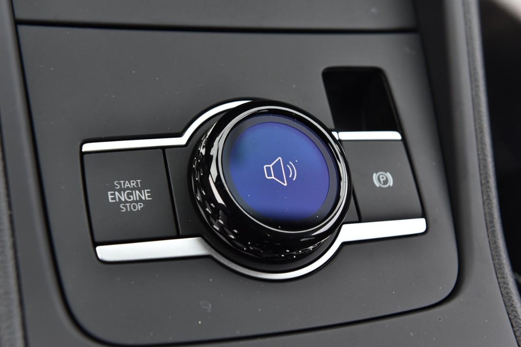 Volkswagen Tiguan Vehicle Full-screen Gallery Image 17