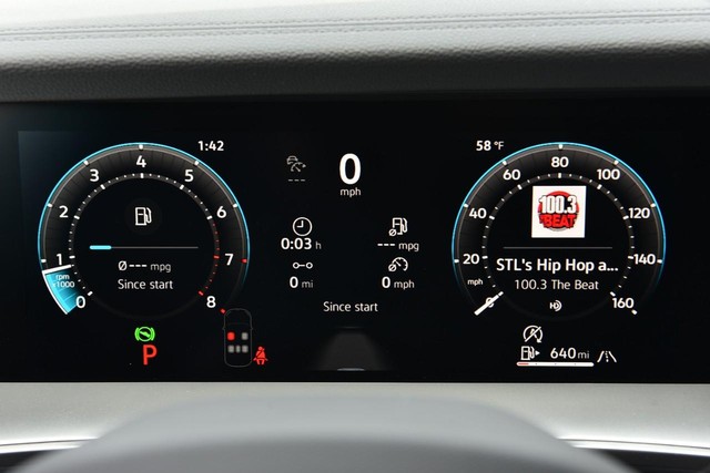 Volkswagen Tiguan Vehicle Image 12