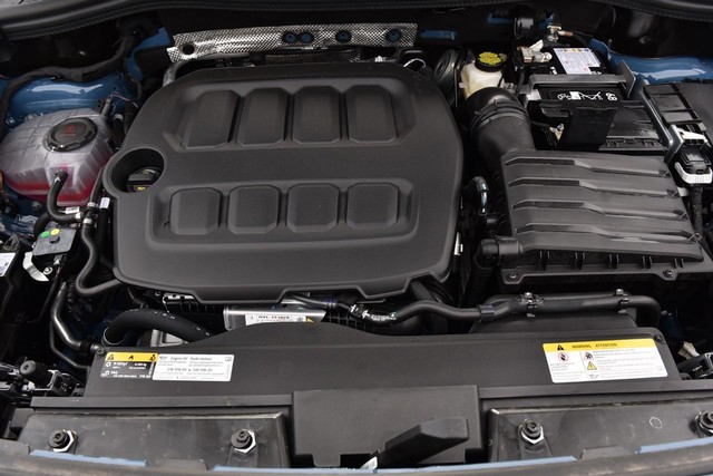 Volkswagen Tiguan Vehicle Image 27