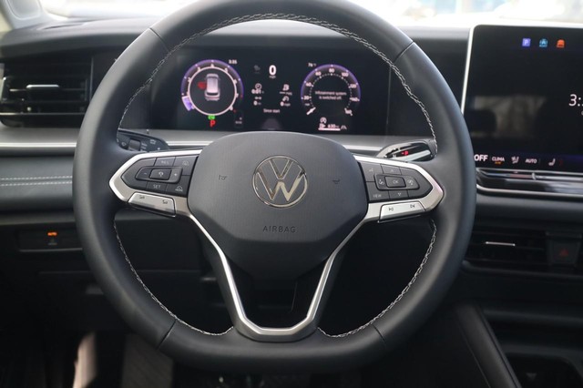 Volkswagen Tiguan Vehicle Image 08