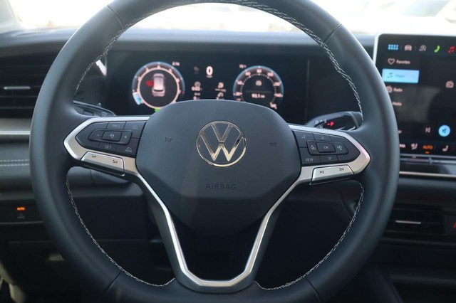 Volkswagen Tiguan Vehicle Image 08