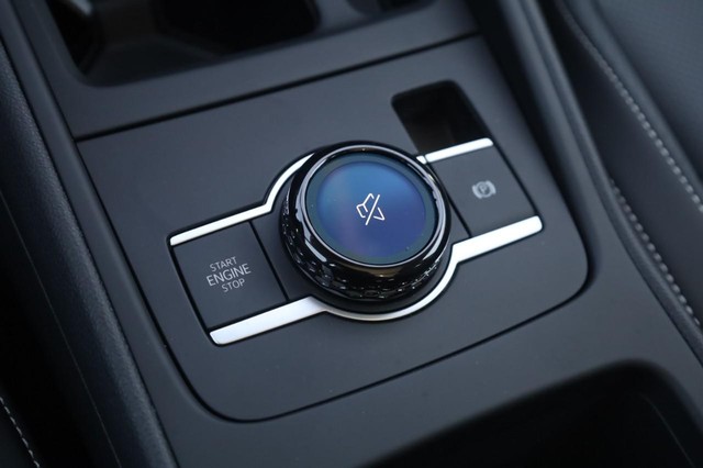 Volkswagen Tiguan Vehicle Image 18