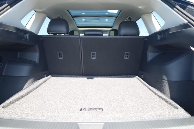 Volkswagen Tiguan Vehicle Image 23