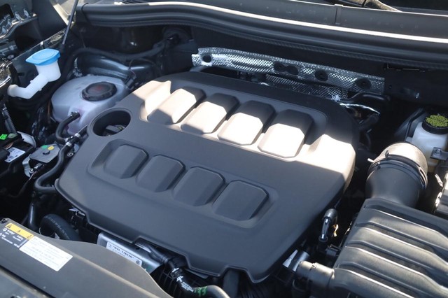 Volkswagen Tiguan Vehicle Image 24