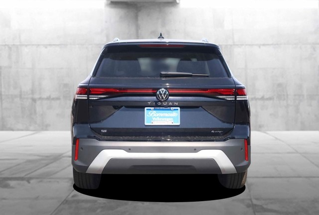 Volkswagen Tiguan Vehicle Image 06