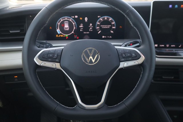 Volkswagen Tiguan Vehicle Image 08