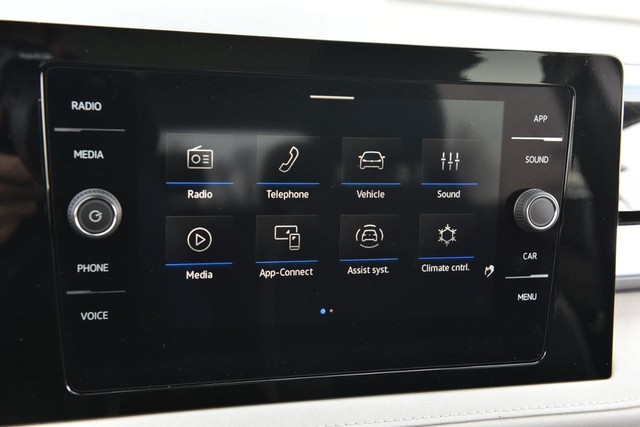 Volkswagen Taos Vehicle Image 13