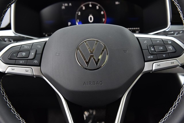 Volkswagen Taos Vehicle Image 19