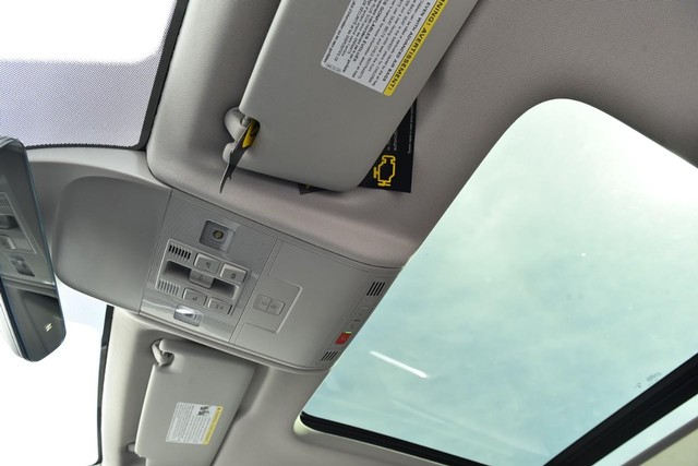 Volkswagen Taos Vehicle Image 22