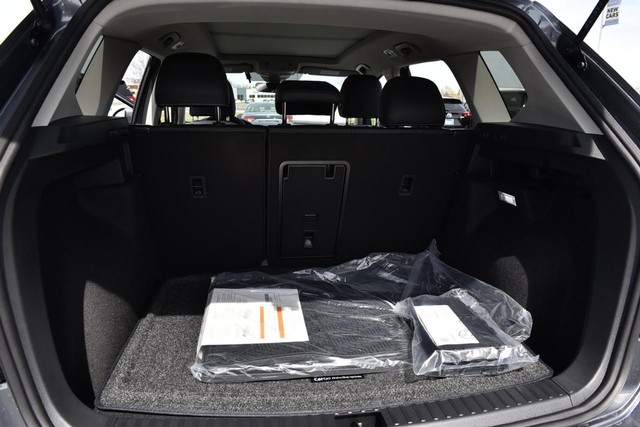 Volkswagen Taos Vehicle Image 26