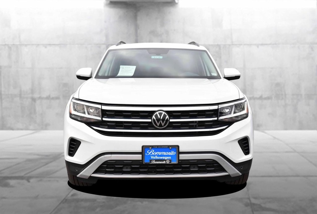 Volkswagen Atlas Vehicle Full-screen Gallery Image 4