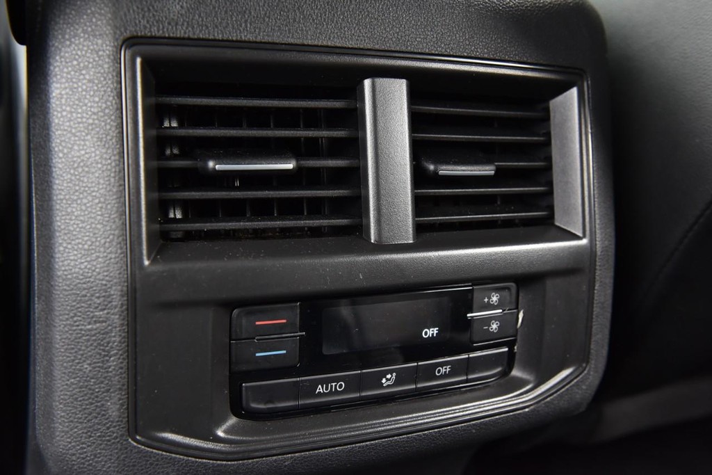 Volkswagen Atlas Vehicle Full-screen Gallery Image 22