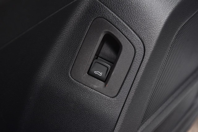 Volkswagen Atlas Vehicle Image 09