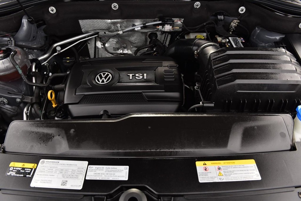 Volkswagen Atlas Cross Sport Vehicle Full-screen Gallery Image 27