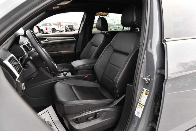 Volkswagen Atlas Cross Sport Vehicle Image 19