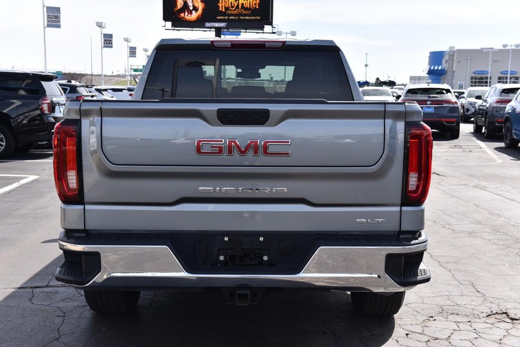 GMC Sierra 1500 Vehicle Full-screen Gallery Image 6