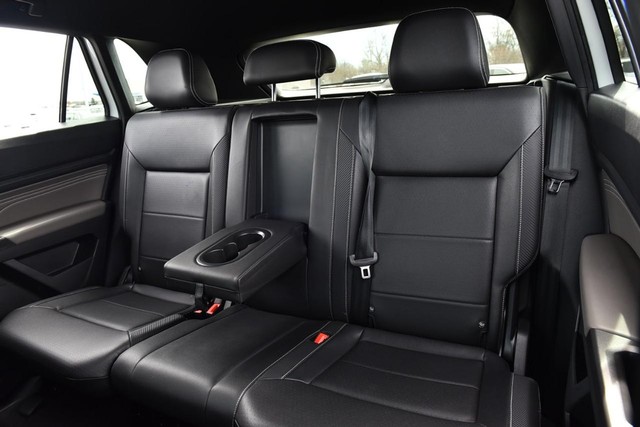 Volkswagen Atlas Cross Sport Vehicle Image 21