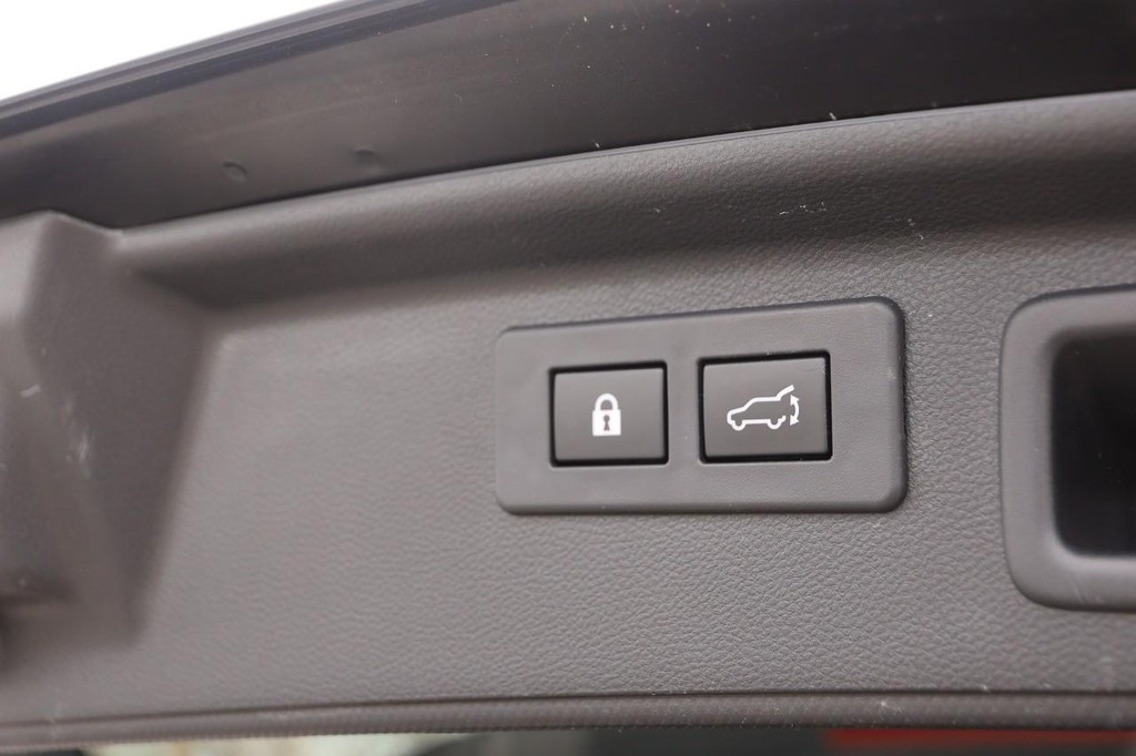 Subaru Forester Vehicle Full-screen Gallery Image 8