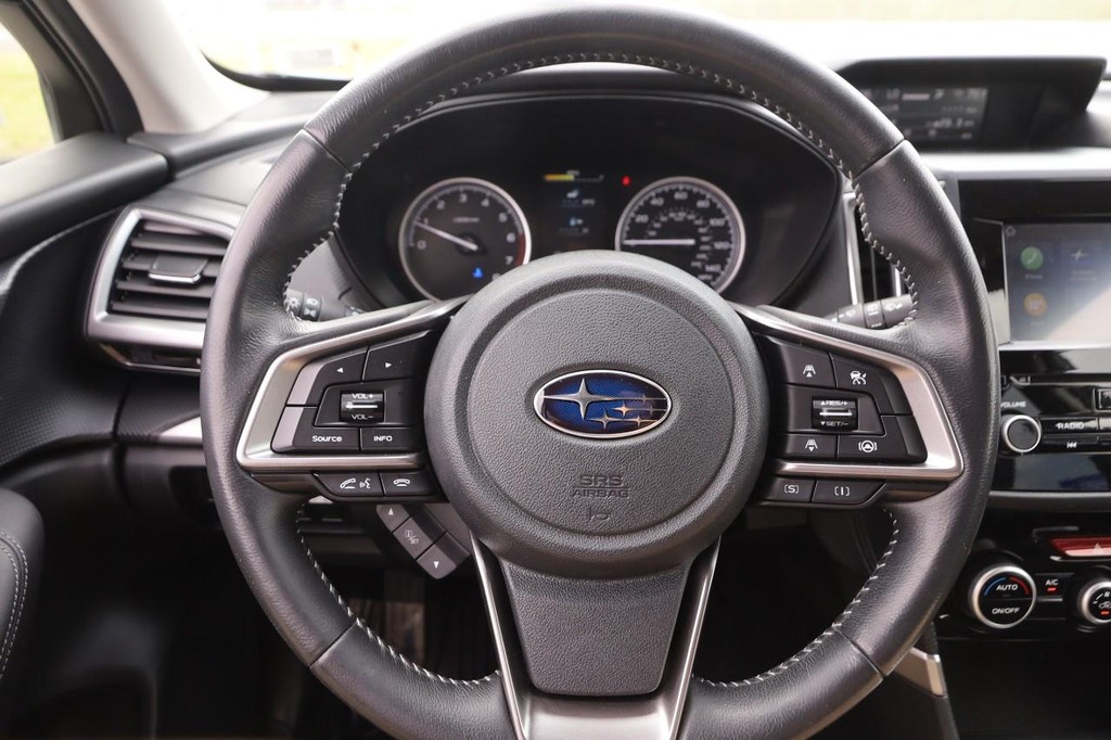 Subaru Forester Vehicle Full-screen Gallery Image 12