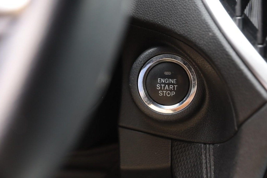 Subaru Forester Vehicle Full-screen Gallery Image 16