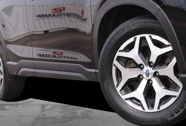 Subaru Forester Vehicle Image 03